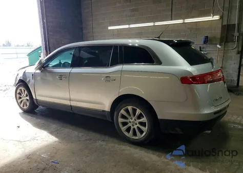 2015 Lincoln Mkt z USA, uszkodzony, nr VIN 2LMHJ5ATXFBL02490